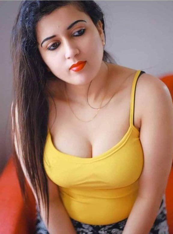 college girls for in Pune